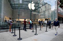 アップル、米店舗さらに閉鎖　新型コロナ感染者増加で