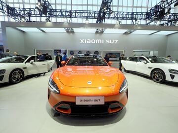 中国シャオミのEV躍進劇　成長ペースはテスラ超え
