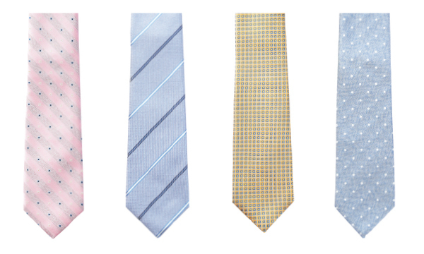 採用面接でのネクタイは、何色が正解？