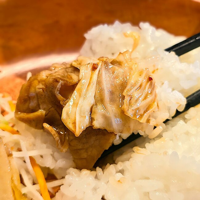 「ご飯がすすむねぇ」「大盛りは必須！」びっくりドンキーの“欲張りすぎるメニュー”白米を食べる手が止まらない！