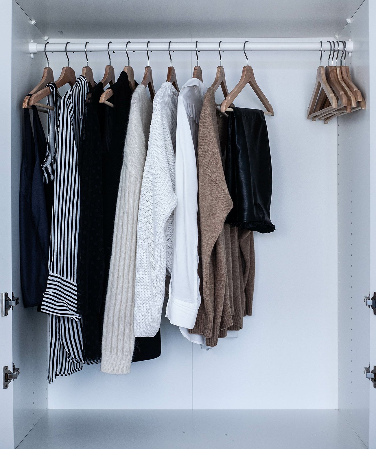 ファッションのルールを全部無視して服を33着まで減らしてわかったこと