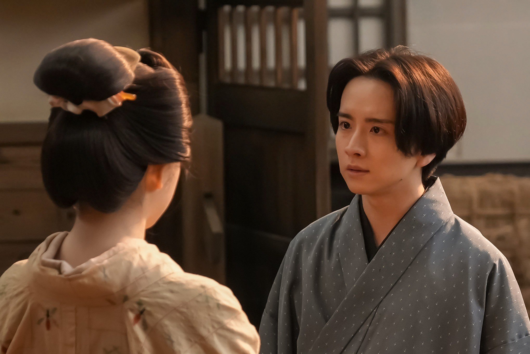 「クレバーな人」と記者が感嘆、朝ドラ初出演の注目俳優・板垣李光人の現場での振る舞いがさすがだった