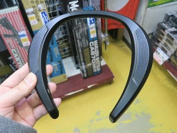 わずか約85g！ 超軽量で超柔軟なネックスピーカー