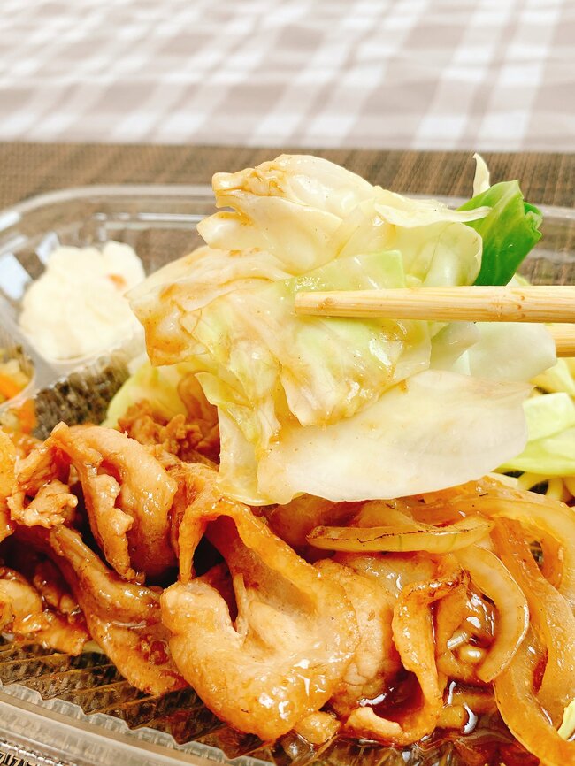 「やるじゃん!」「本当に世界一うまい」ほっともっとの“よくばりすぎる弁当”おかず2種盛りでまんぞく感がスゴい!「アツアツでした」