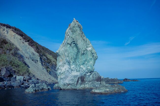 【淡路島】海岸沿いの絶景カフェ・花畑・温泉・人形浄瑠璃、春がぎゅっと詰まった新名所が続々誕生