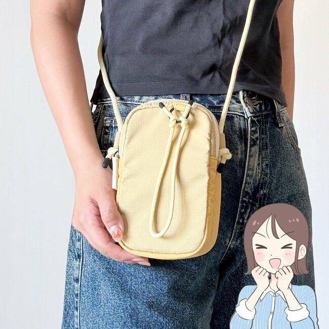 「色・大きさ・形すべて好み」GUの“収納力ばつぐんショルダー”お薬手帳や処方薬がピッタリ入る!「重宝しています」「サッと出かけるのに最適」《購入レビュー》