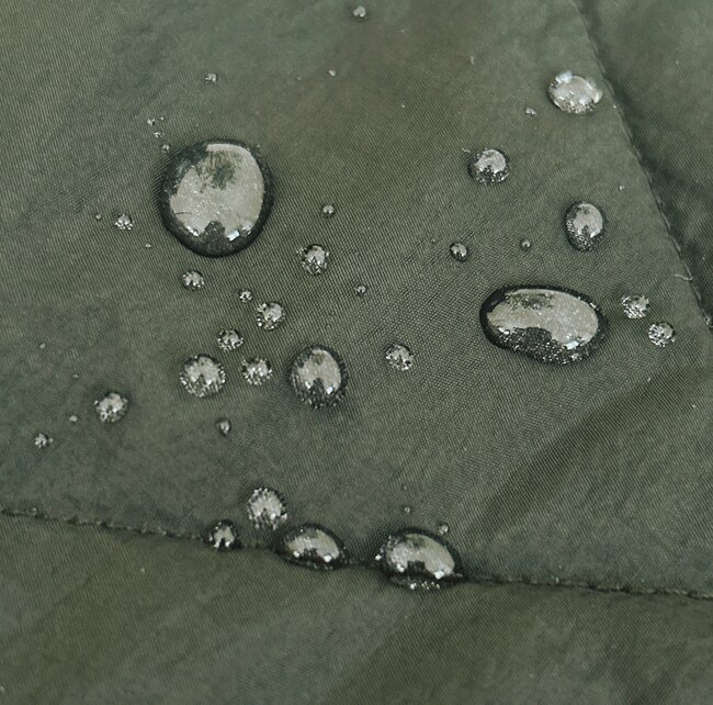 「えっ、魔法っすか」「すごい！」ワークマンの“天才的なアウター”丈の長さが変わるデザインに感動…！「長く使えそう」