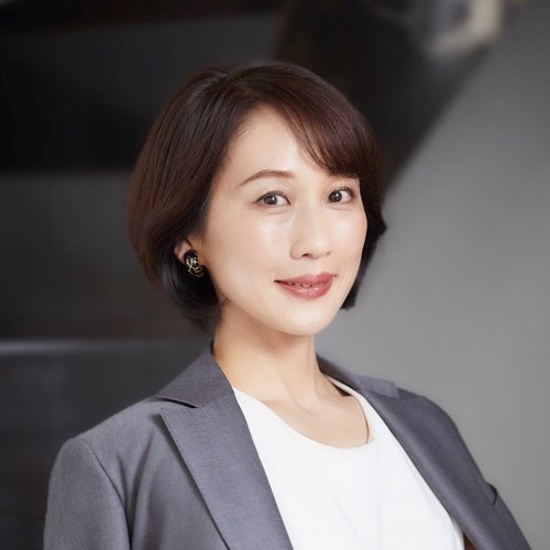 八尾麻理
