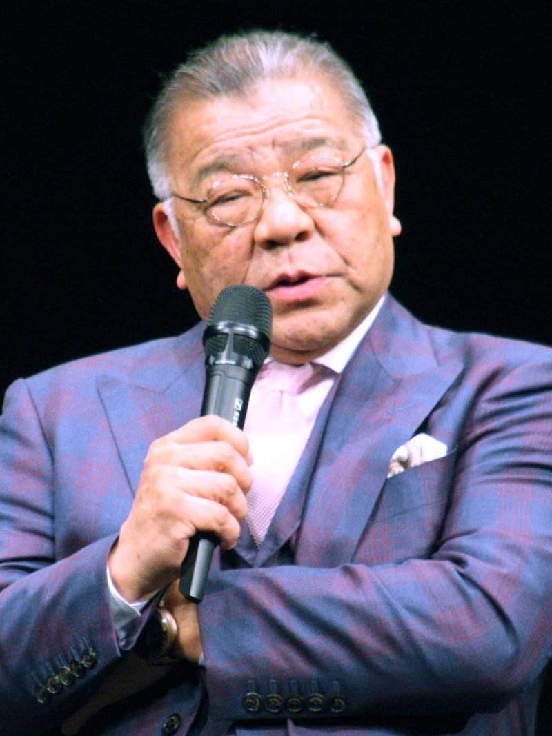 掛布雅之氏