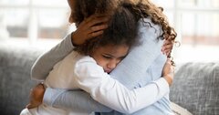 母のようにはなりたくないのに、娘を叩いてしまう私