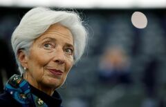 ECB、緊急債券購入プログラムを増額　超低金利融資も導入