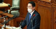 岸田首相が1兆円支援の「リスキリング」とは？30代以上が実践する5つの方法