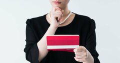 親の死亡直前に預金を引き出すと国税に狙われる!?葬儀代・生活費の正しい準備法