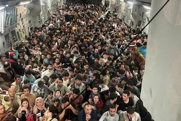 米空軍の長距離輸送機、「中国抑止」主眼に構想