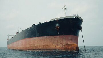 イラン「影のタンカー」船団、米封鎖の数カ月で原油枯渇