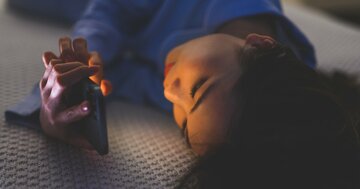 兵庫県警も注意喚起！デマで扇動する悪質インフルエンサーを見抜く5つのポイントとは？