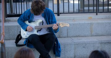 「あなたの台所を見せて」取材で大平一枝を泣かせた下積みバンドマンが「ロフトに隠していたもの」