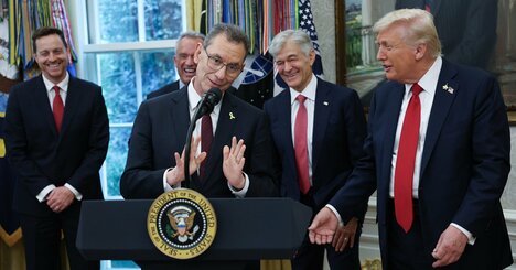 資本主義と社会主義の境界、トランプ氏が曖昧に