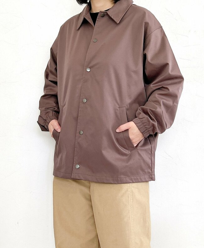 気温9度でも寒くない！ワークマンの“1900円アウター”が春まで使えてオシャレ！「冷たい風を中まで通さない」「暖かいから最高です」