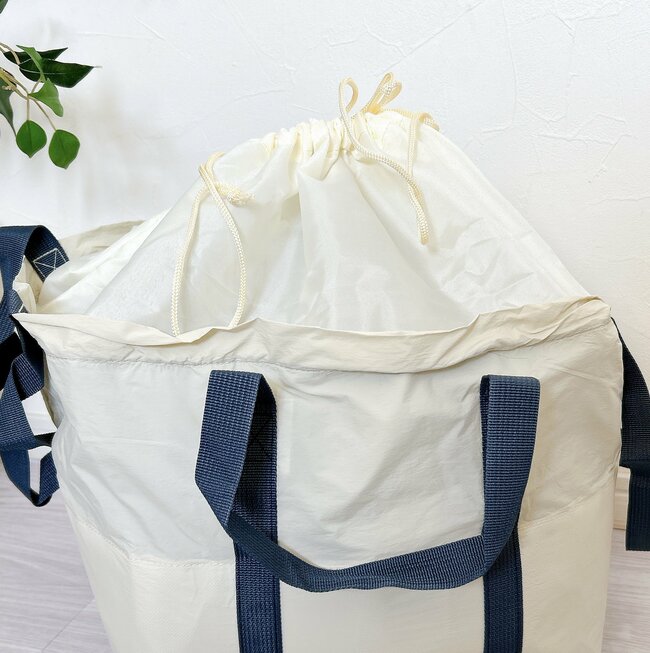 「セルフレジに最適」ガバっと開いて使いやすい!3COINSの“大容量エコバッグ”カゴいっぱいの商品がまるっと入った!「楽に詰めることができて良い」「とても重宝しています」