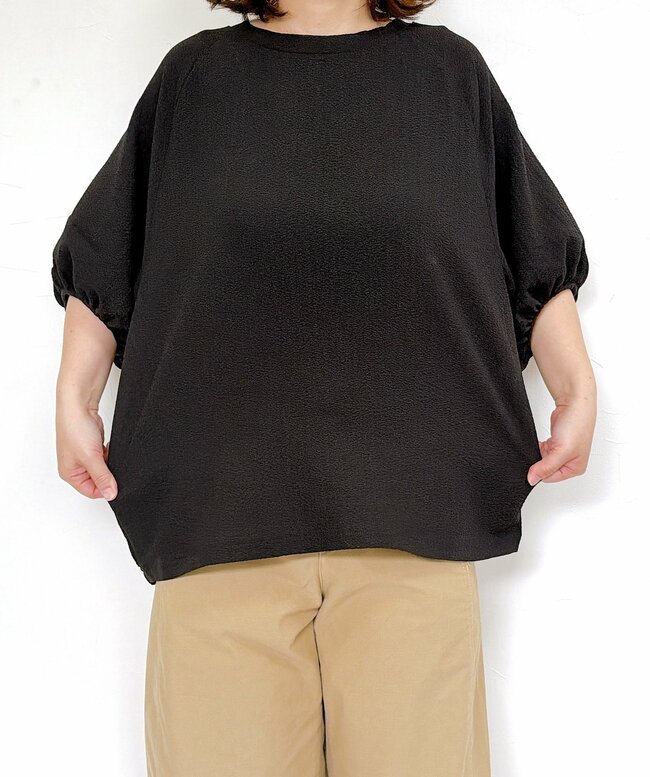 【ワークマン】見つけた瞬間、2枚まとめ買い！1280円の「涼しげトップス」UVカット付きだし、二の腕やお尻もカバーしてくれる！《購入レビュー》