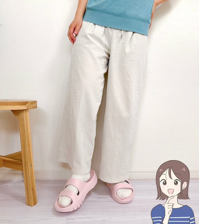 「履いてビックリ」「足が疲れにくい！」カインズの“めちゃ軽サンダル”が980円とは思えない履き心地…！「歩きやすさをサポートしています」