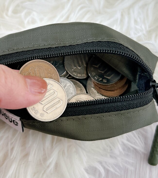 「絡まってイライラしない!」「何度もリピ買い」無印良品の“190円アイテム”で充電コードのプチストレスが解消された!「至る所で使用してます」