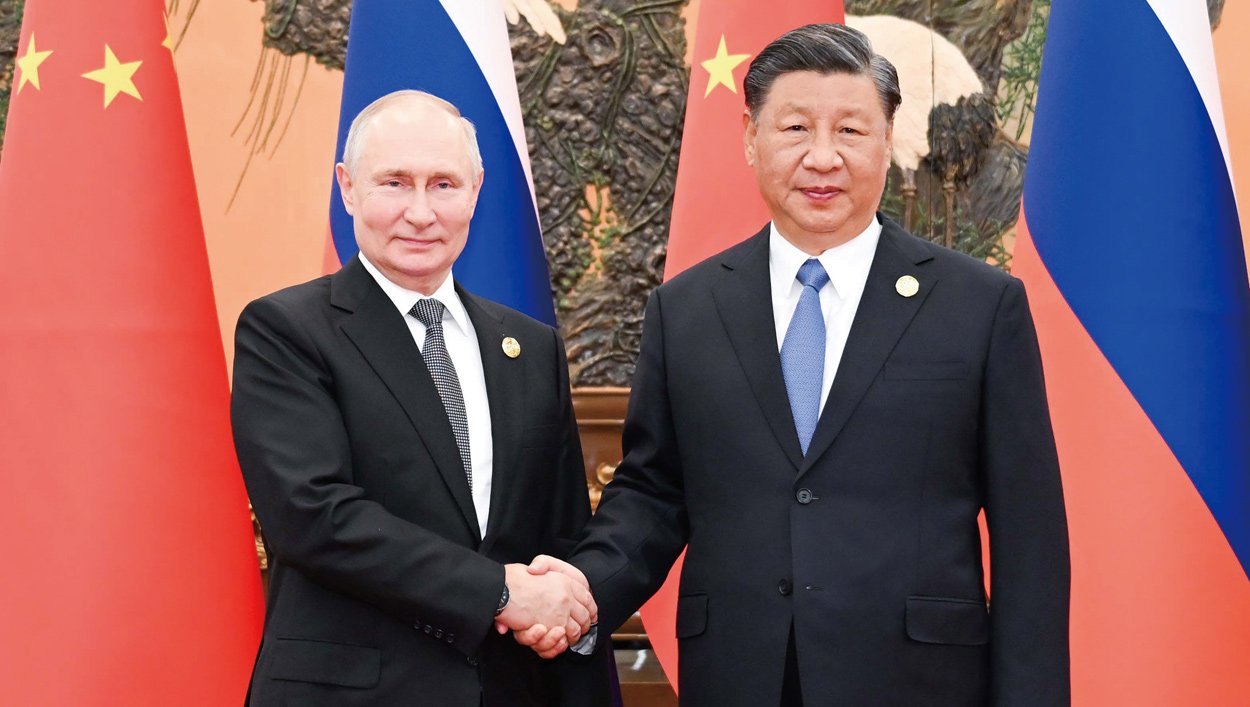 世界最大市場の中国、LNG大生産国のロシアのビジネスをどう見直すかが商社の経営課題になっている