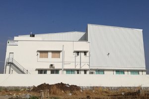 インドに進出しゴム製造工場を設立、日本への逆輸入やアフリカ進出も視野