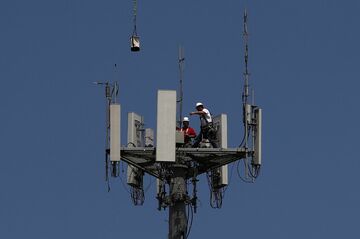 ノキア、5Gチップで痛手 ファーウェイに追いつけるか