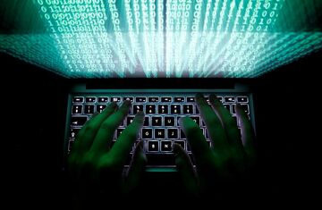 マイクロソフトやアマゾンなどが警告　「Log4j」に深刻な脆弱性