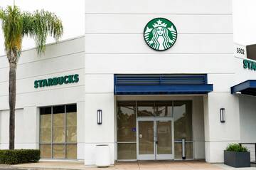 スタバの極秘計画、1週間でスリム化断行