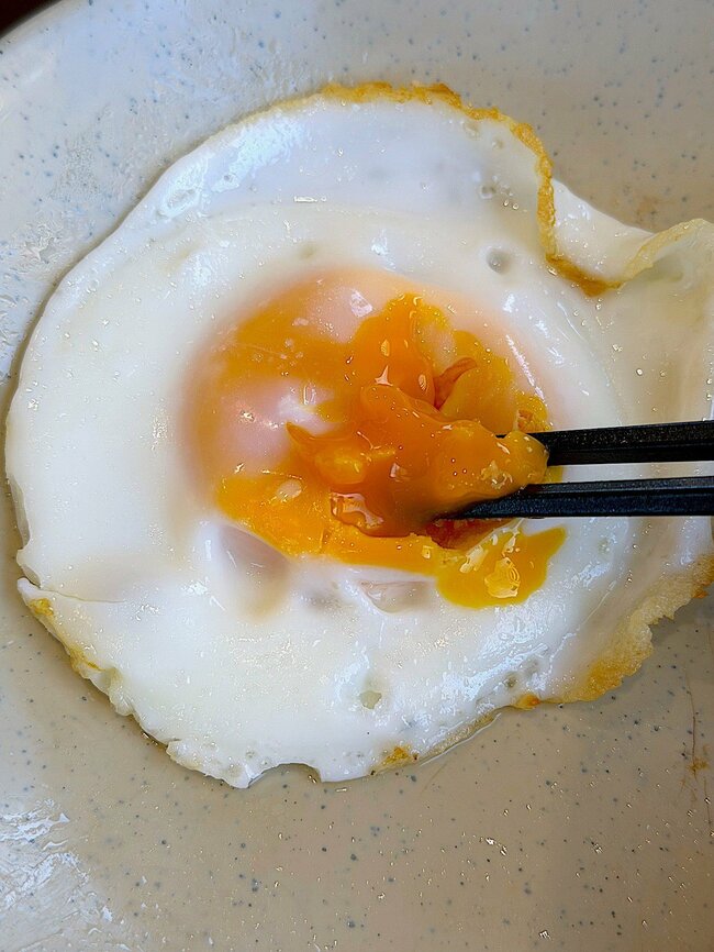 「企業努力が凄まじすぎる」すき家の“450円モーニング”おかずたっぷりで満足感すごい！「ボリュームもあり値段も安い」「理想的な朝食」