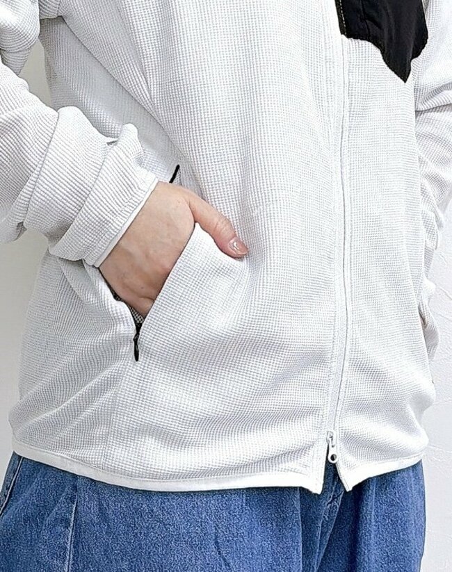 「着た方が涼しく感じる」ワークマンの“魔法みたいなパーカー”汗をかくたびにスースーして涼しい!「風通しがよい」「思った以上にいい買い物」《購入レビュー》