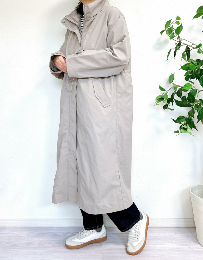 サッと羽織るだけでオシャレ！しまむらの「めちゃ軽アウター」体型カバーできるし、3289円はコスパ良すぎ…！