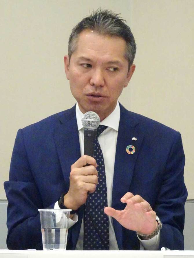 高橋商品本部長