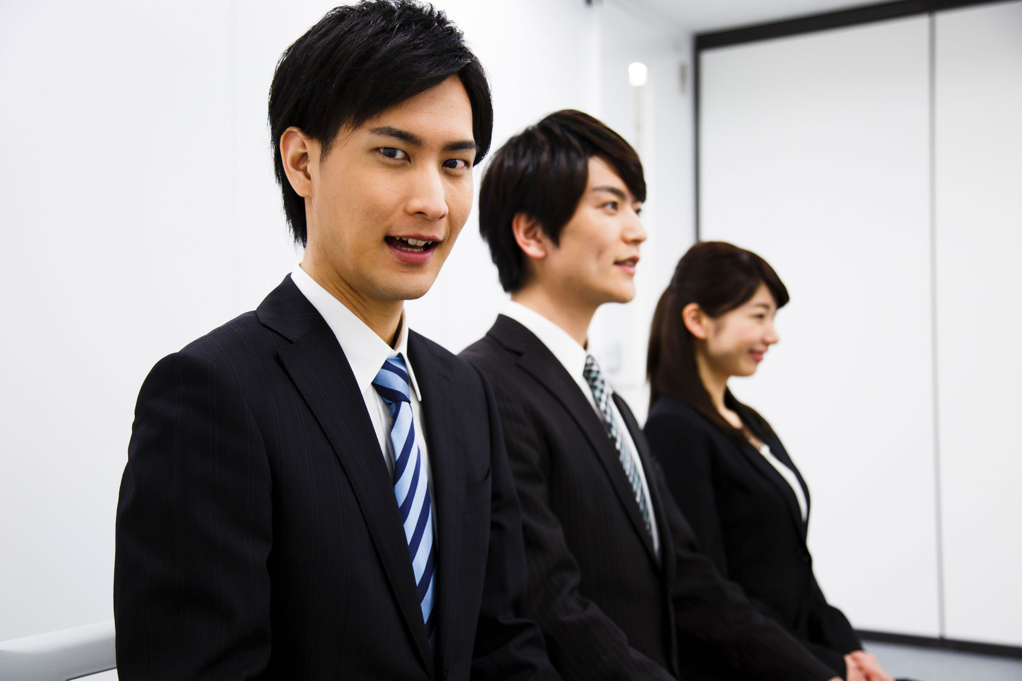 新聞・放送業界への「就職に強い大学」ランキング!【ベスト40完全版】