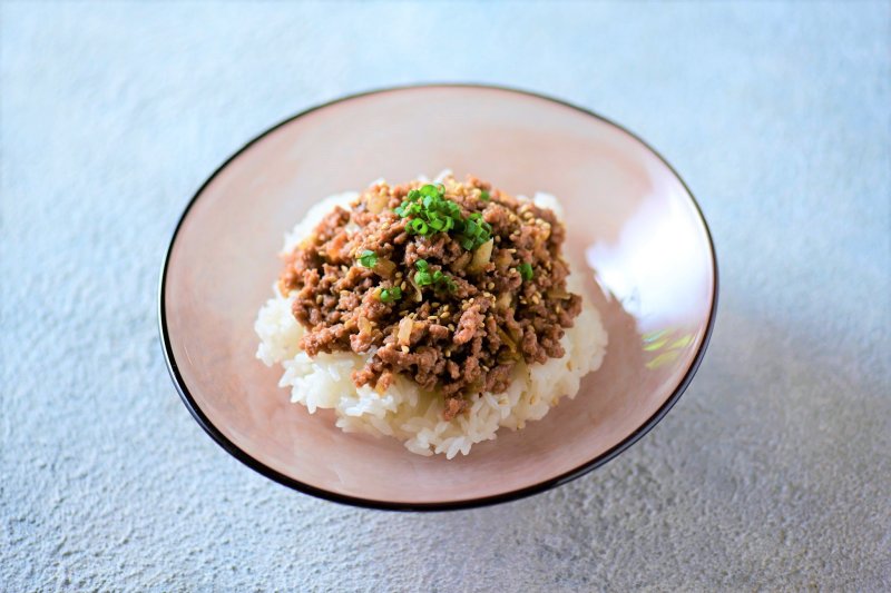 【カンタンなのに極上！ レンチンレシピ】みんな大好き！ そぼろ丼もレンチンで！
