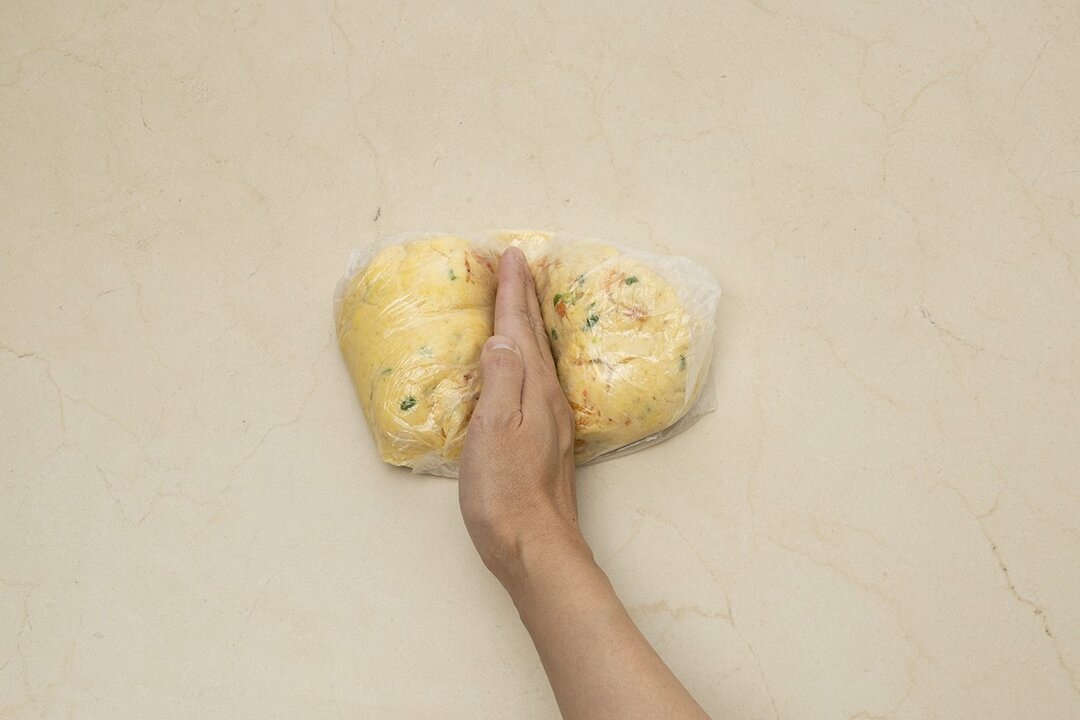 【裏ワザ料理】ポリ袋で揉むだけ! おからお好み焼き
