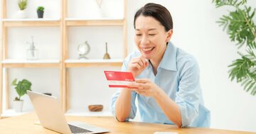 お金は貯めておけば安心？あなたの価値観を決めた「意外な人物」とは