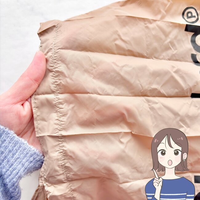 「色違い欲しい」「かなり使えそう」ダイソー姉妹店の“手ぶらで持てるエコバッグ”が理想的すぎる！