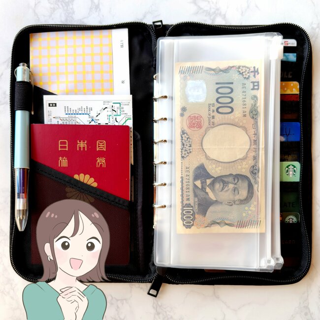 カードや診察券が27枚も入った…！しまむら×サンリオの「大人かわいい仕分けポーチ」財布代わりにもなって天才すぎる！