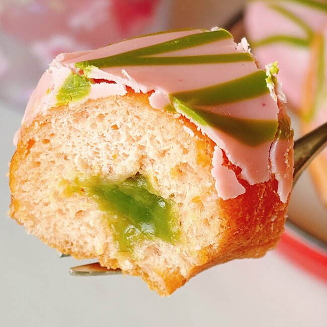 「パクパク食べれちゃう」「完成度高い」スタバの“ふんわりスイーツ”美味すぎてホッペ落ちそう！「かわいいし好きな味だあ」