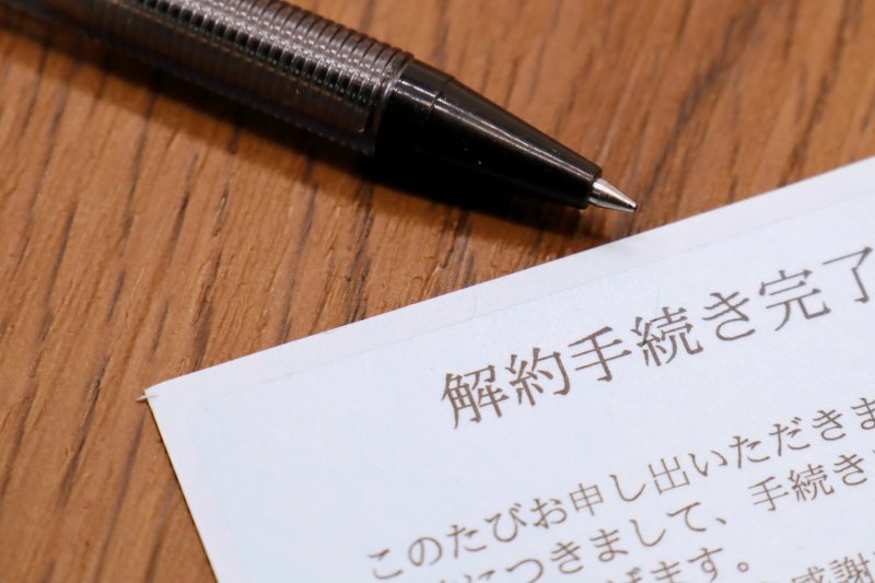 身近な人が亡くなったら、スマホはどうする? 解約のポイントを解説!