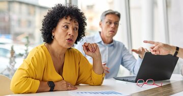 考えが浅いのに自信満々…「結論を先に言うと」が口グセの人に注意！