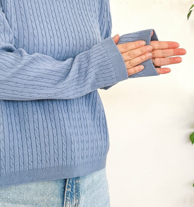 体がペタンと痩せて見える…！ユニクロの“華奢見えニット”が可愛くてヘビロテ確定！「何枚も欲しい」「体のラインが綺麗に見える」