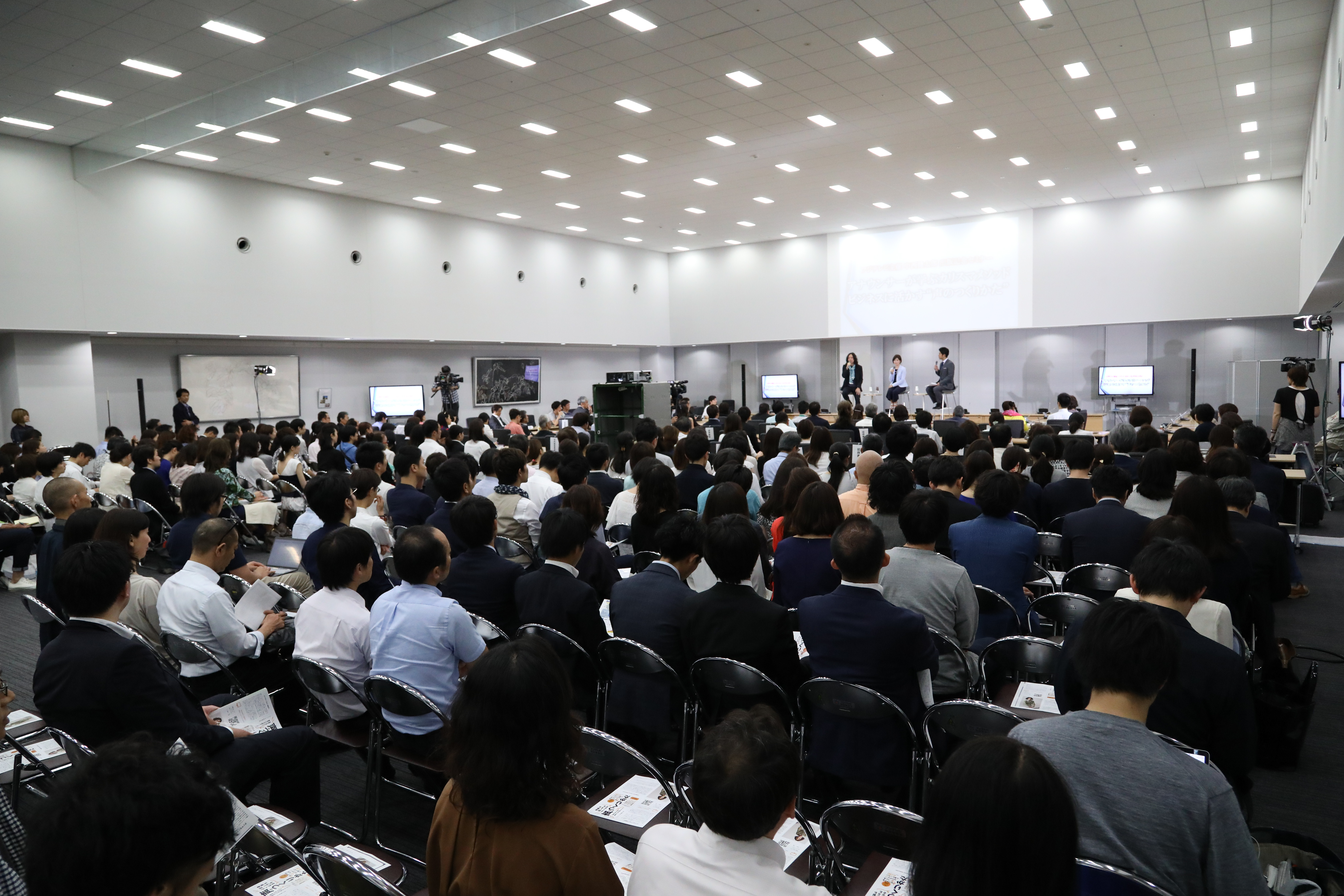 デキるビジネスパーソンが「話し方」よりも「声」に投資をするワケ