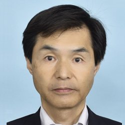 上野泰也