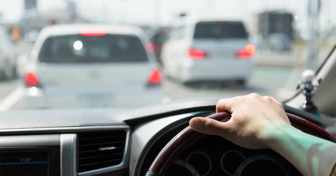 「あおり運転」による大事故リスクを回避する5つの解決策