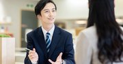 人に好かれる話し方は「やや高い声」と「相手の言葉の繰り返し」